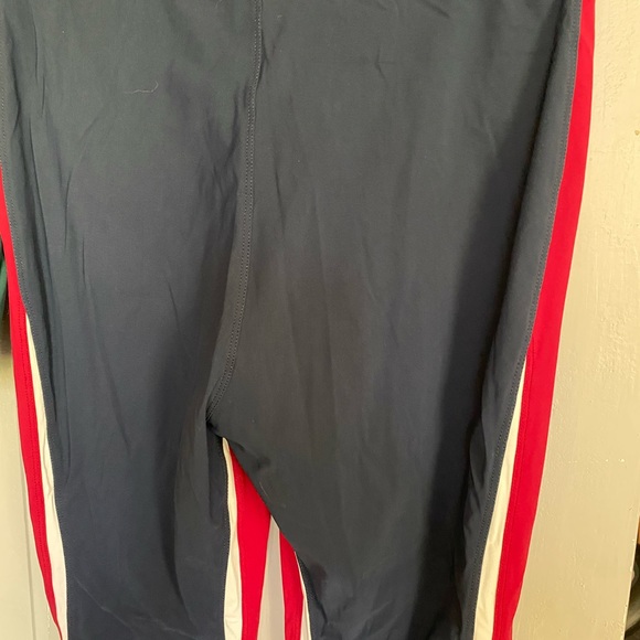 No Ka Oi Workout Bra & Leggings Set 3 Large NWOT - Picture 8 of 11